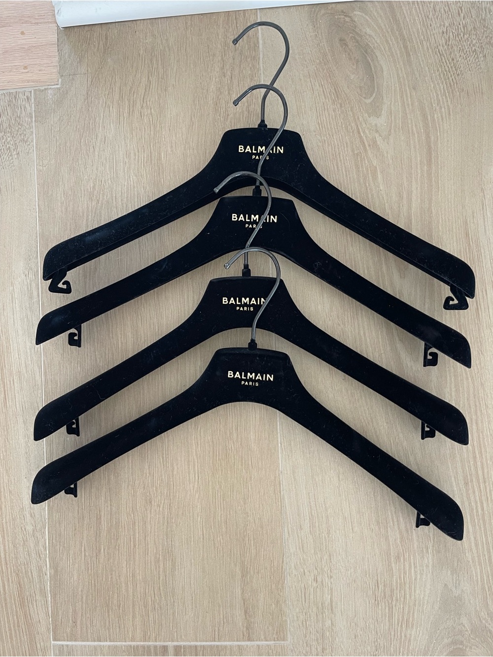 Balmain Black and Gold Velvet Hanger set of 4 Dress Jacket Shirt Hangers